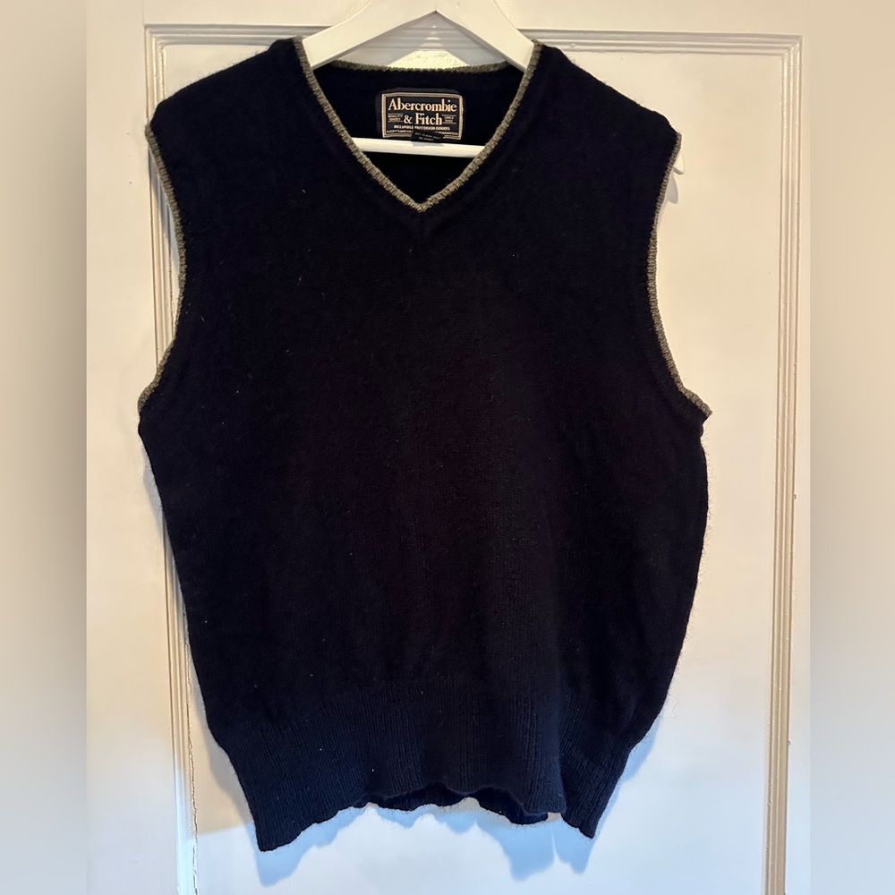 Vintage 90s Abercrombie & Fitch V-Neck Sweater 100% Wool